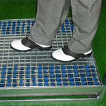 iCleanZone for golf courses and shops - keeps shoes and facilities clean!